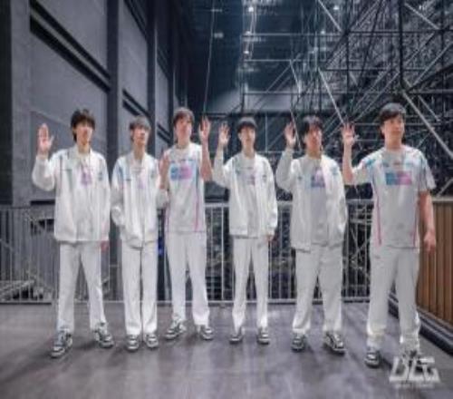 BLG连续三年打进全球总决赛继EDG和RNG后连续三年及以上打入世界赛的第三支队伍