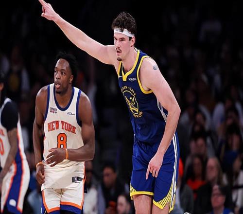 攻防两端的表现都非常出色，勇士内线新星难得打出了全能型的表现