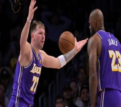 湖人配角团全面失准三连败后仍将面对伤病梦魇