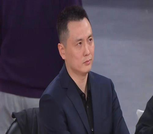 CBA最新消息！三帅引发球迷不满，北京男篮酝酿换外援陶汉林受伤