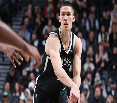 三分命中率竟然相当不错，后场新秀是篮网去年夏天的最大收获了