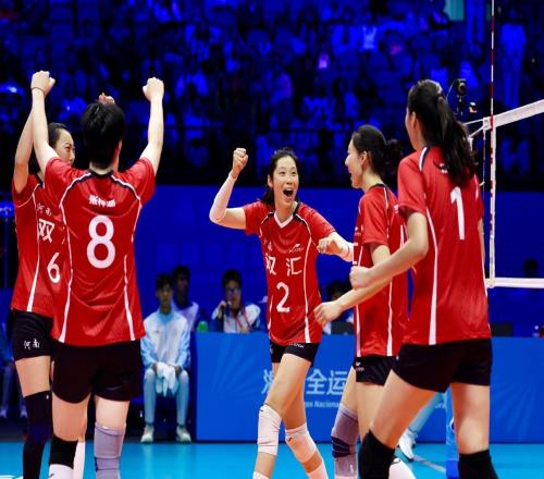 5胜0负第一！朱婷无解轰20分冲冠：中国女排超巨一举动特暖心