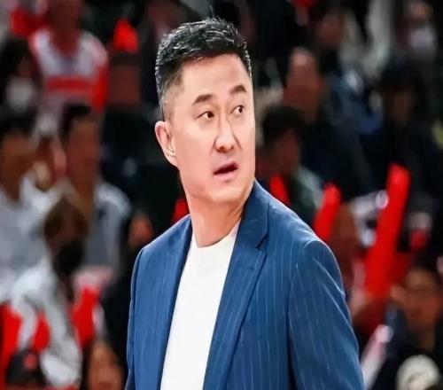 CBA3消息：广东队被18分逆转，杜峰揪出3人，郭士强看好冲冠3黑马