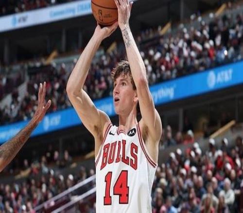 布泽利斯21+9+7班凯罗31+6+6公牛主场力克魔术