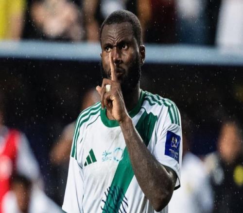 斯基拉：尤文已经向凯西开出3年合同，年薪500万欧元