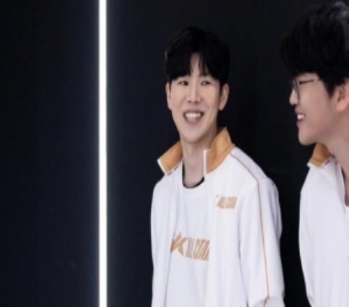 IG分享TheShy全明星返图：烧灯续昼，与你共同写下这一首长诗