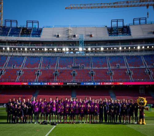 巴萨时隔2年重返诺坎普，11月22日战马竞，梅西晒照盼圆梦