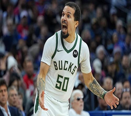 还想继续留在NBA吗雄鹿替补控卫的表现真是越来越差了