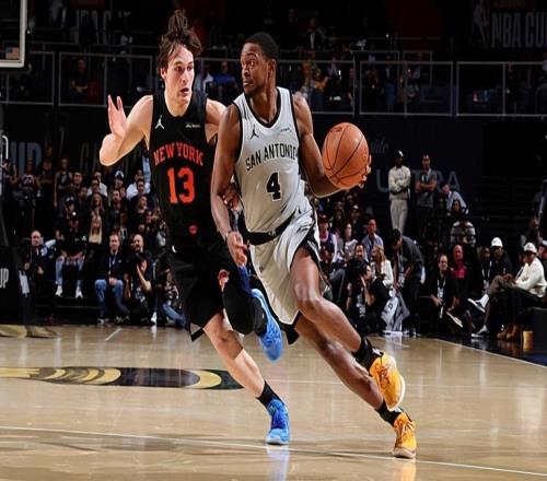 未来发挥出应有的水准，马刺后场核心的价值完全没有体现出来