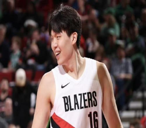 NBA战报杨瀚森3+3+2+5，开拓者103102险胜火箭，阿夫迪亚41分6板，夏普20分，杜兰特37分