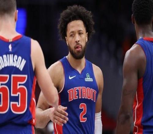 活塞：坎宁安遭遇左肺气胸将至少缺阵两周