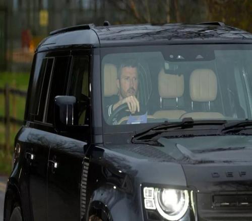 即将出任曼联临时主帅，卡里克已抵达卡灵顿训练基地