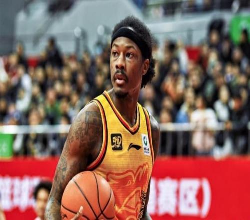 首秀狂轰43分5板6助！CBA弃将杀红眼：杨鸣和辽篮该考虑他了