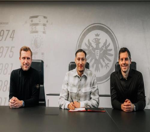 官方：法兰克福签下22岁前锋埃布努塔利布，合同期至2031年