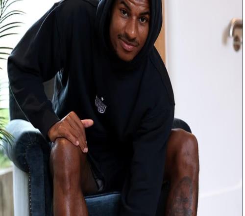 邮报：耐克为英格兰队配备特制拖鞋，提升球员的思维敏锐度