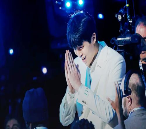 杨瀚森亲笔长文：希望像姚明那样激励年轻人开拓者充满力量希望