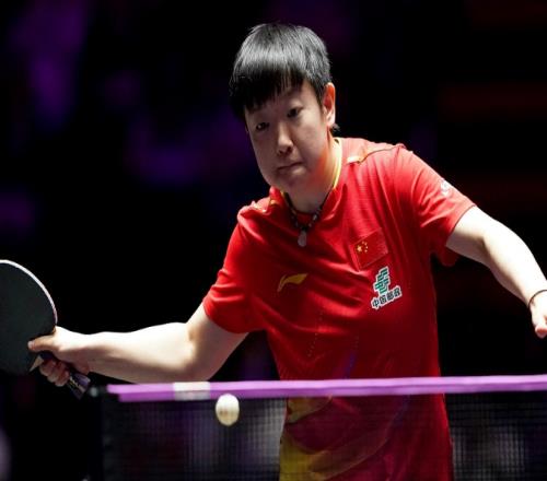 女乒全线告捷！孙颖莎31晋级，王曼昱收退赛大礼，陈幸同30横扫