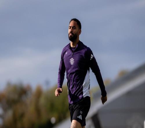 曼联官方：库尼亚归队训练，备战与西汉姆联的比赛