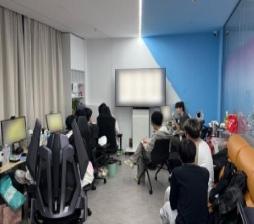 BLG分享选手幕后动态：依旧复盘到凌晨ON的SBTI结果