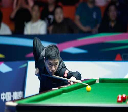 2025斯诺克国锦赛：丁俊晖61横扫霍尔特，晋级32强
