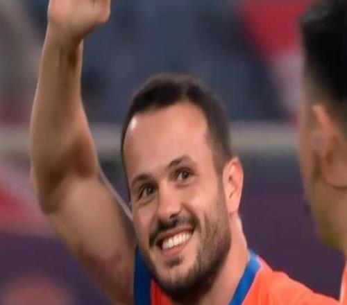 鲁媒：泰山外援瓦科续约进展慢，双方在细节上还处于商讨阶段