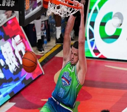 威金顿26+7+7广州加时罚球准绝杀天津林庭谦30+6+6助攻超朱芳雨