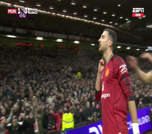 曼联击败狼队就进前六，这次赢不赢铁闸质疑更衣室求胜斗志不足