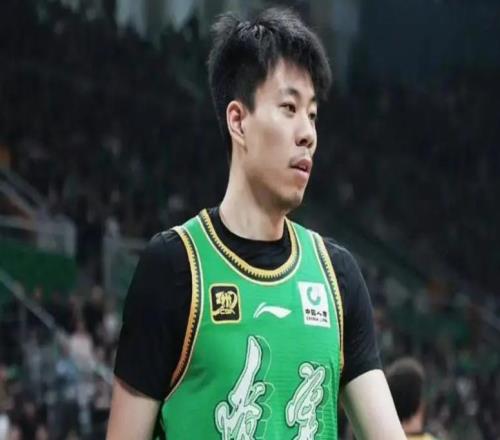 辽篮夺冠有戏！张镇麟离开是对的，这回换回来3位超猛新人