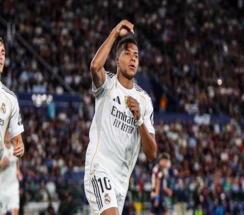 姆巴佩是继小罗、C罗之后，首位连续四场国家德比破门的球员