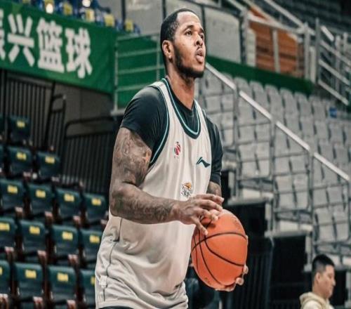 辽宁男篮VS新疆！杨鸣输球或下课，威尔斯爆发，央视直播