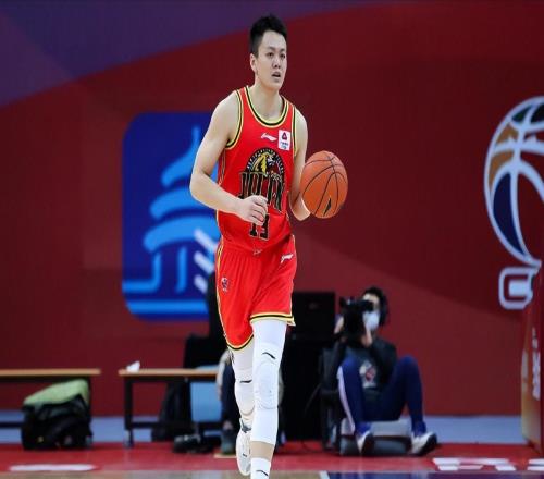 亚洲杯结束！CBA可能会发生的五笔大交易，将撼动整体格局