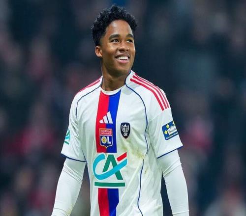 19岁皇马租将炸裂首秀：9过人+1助攻！6项最佳加冕MVP