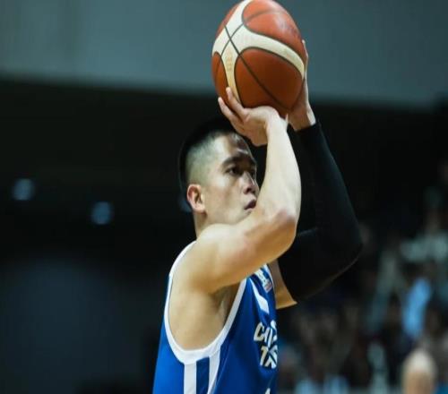 世预赛场均8+3！回CBA场均24+5陈盈骏三战证国内最顶级联赛多拉