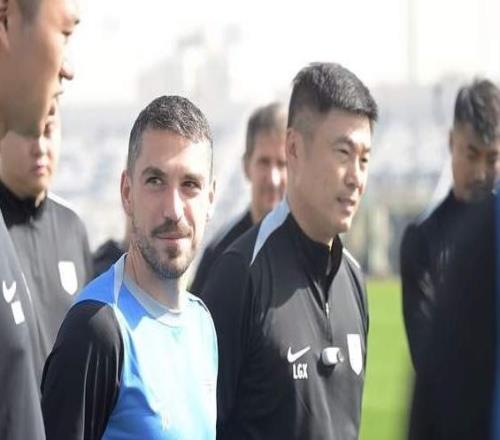 杨铭锐没去迪拜，大连给斯坦丘1.5+1合同双赢补强没结束有2内援