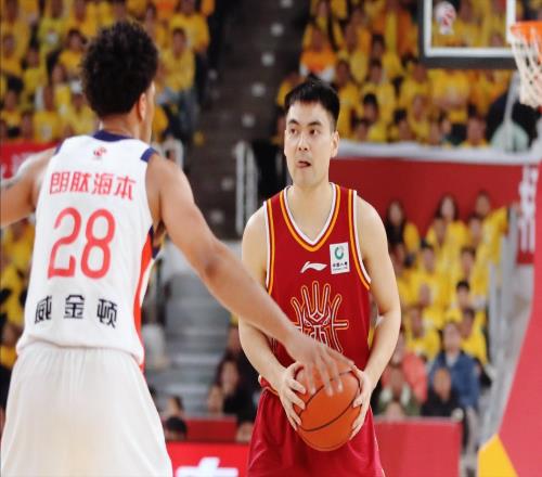 CBA球员进步榜！广东旧将第一，山西两人入选，韩德君接班人第三