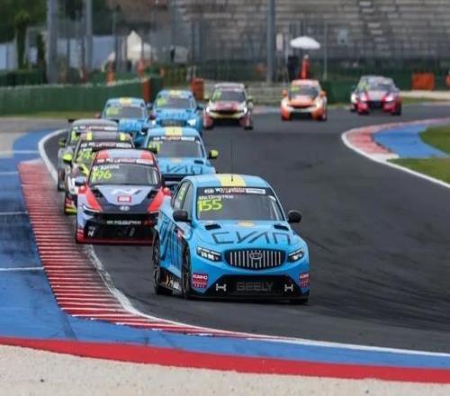 中国赛车+中国车手再夺世界冠军，吉利星瑞TCR首战夺冠