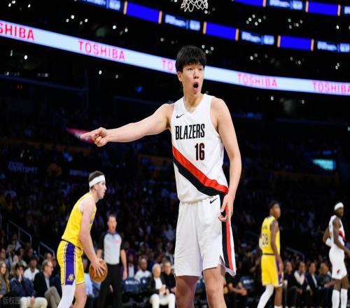 打不了NBA，杨瀚森太差了！疯狂罚球！里夫斯背靠背41+4+5创纪录