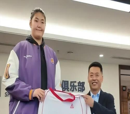 张子宇何时代表山东高速首秀缺席常规赛季后赛有望亮相