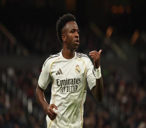 进球荒持续，维尼修斯遭嘘声阿隆索力挺：“他仍是关键先生”