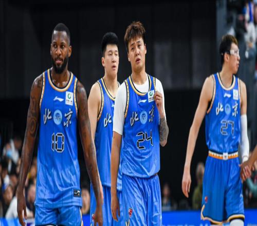 北京男篮豪取4连胜！陈盈骏18+4，杰曼高效，唯有他一塌糊涂