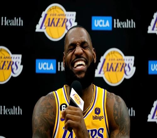 NBA名记爆料：新赛季将是詹姆斯身穿湖人球衣的最后一个赛季