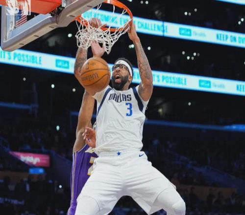 38+35+17！浓眉复出首秀！被湖人三巨头打爆了