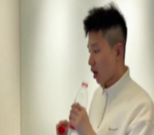 EDG发布出发前往西安VLOG：厂长的新发型