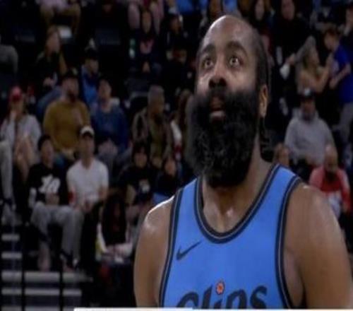 卡登42分快船战胜湖人，东契奇32分湖人防守一塌糊涂