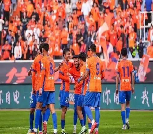 坚持300万欧年薪，西亚球队开价不菲，瓦科续约泰山基本没戏