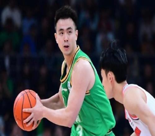 辽宁官方：赵继伟今日战新疆迎赛季首秀，此前因肌肉拉伤一直缺席