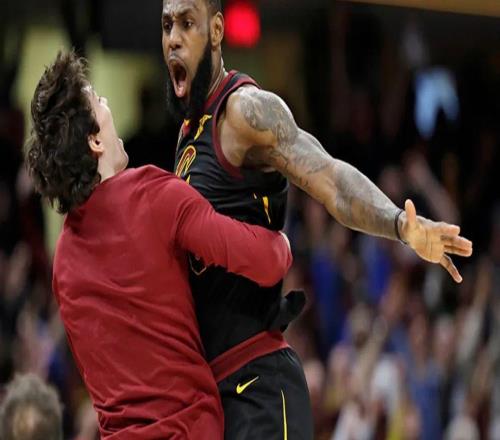 首秀20分！奥斯曼闪耀欧锦赛，他为何淡出NBA