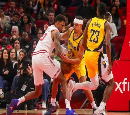 狂送9连败！东部冠军跌至倒数第1，火箭险遭28分逆转，杜兰特30+6