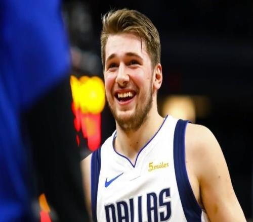 A史密斯：现在看来，达拉斯送走东契奇是NBA历史最糟糕的交易