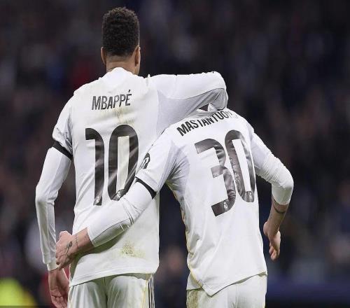 今晚打响！西甲焦点大戏：皇马战黄潜银河战舰赢球就登顶